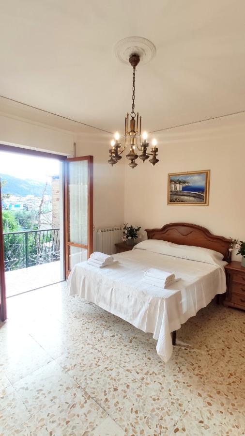 La Quiete A Un Passo Dal Centro Apartment Sorrento Exterior foto